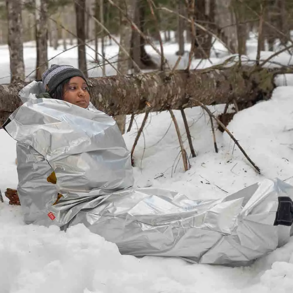 銀面暴寒袋連哨子 Thermal Bivvy