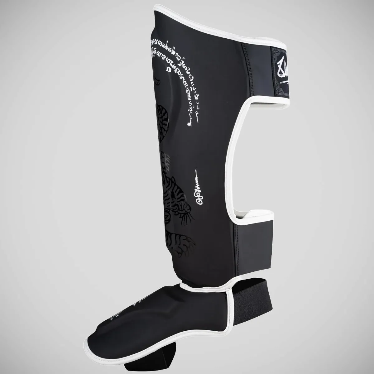 8 Weapons Sak Yant Big Tiger Shin Guards Black/Black