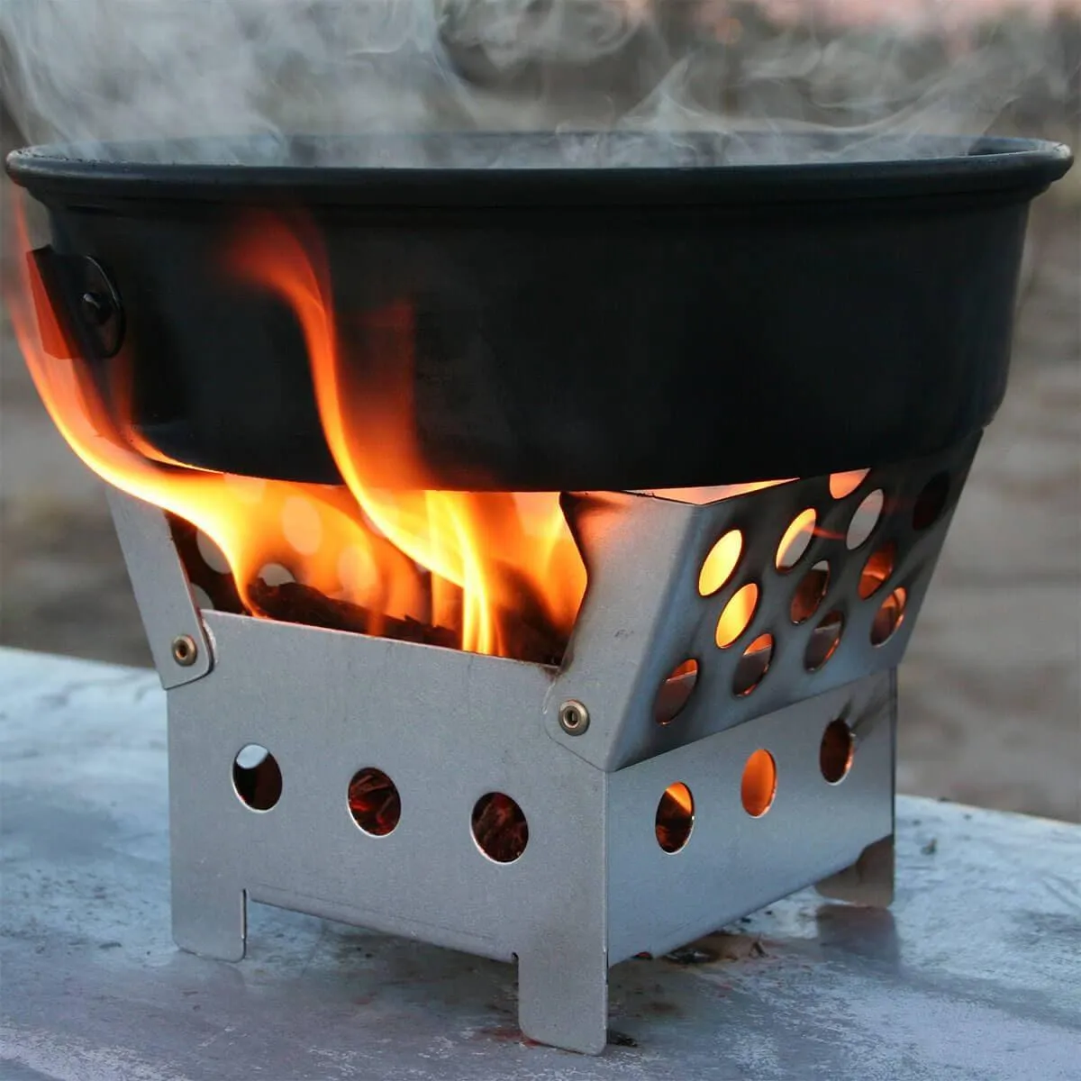 Cube Stove   2 Fire Starters