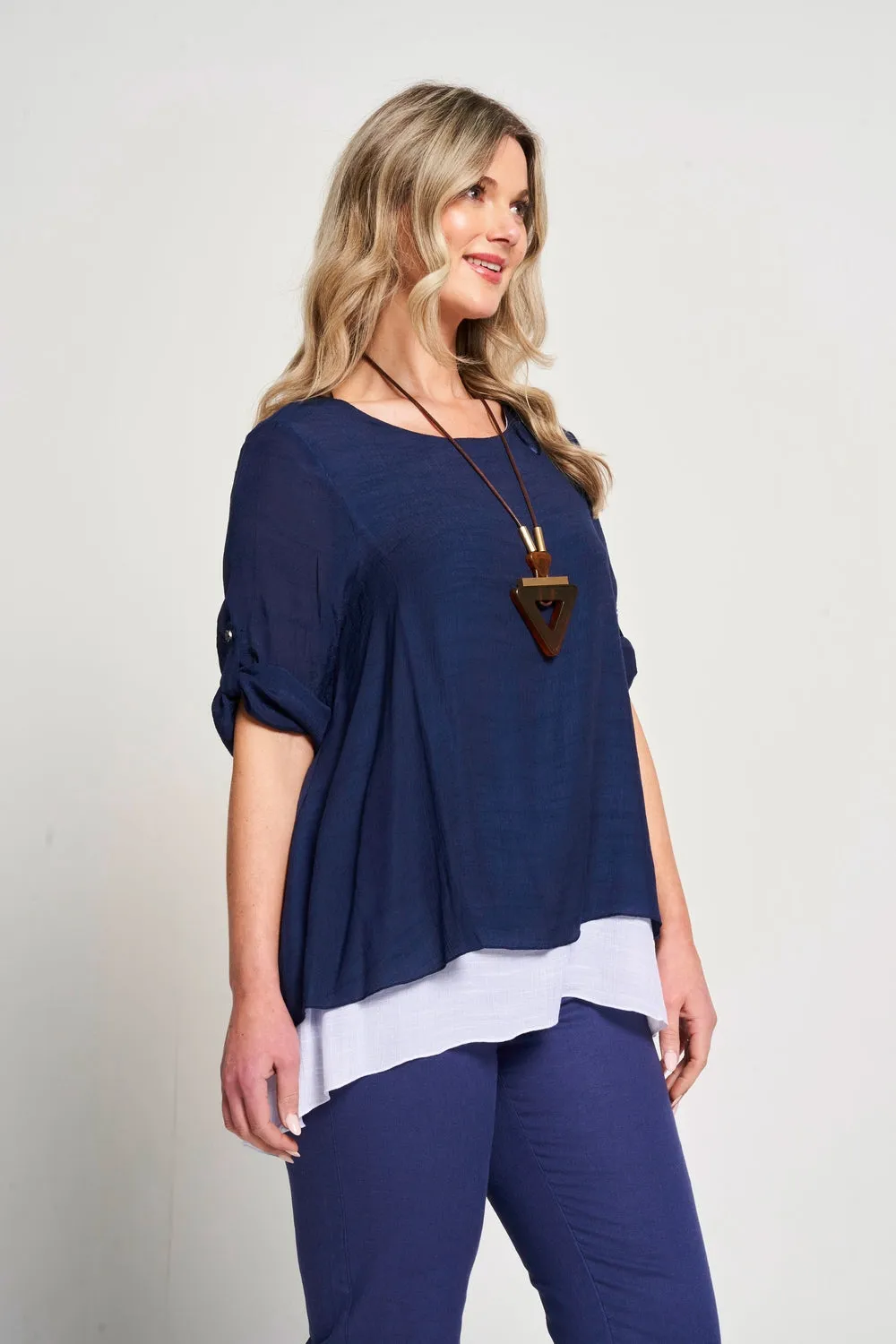 Saloos Contrasting Layers Top with Necklace